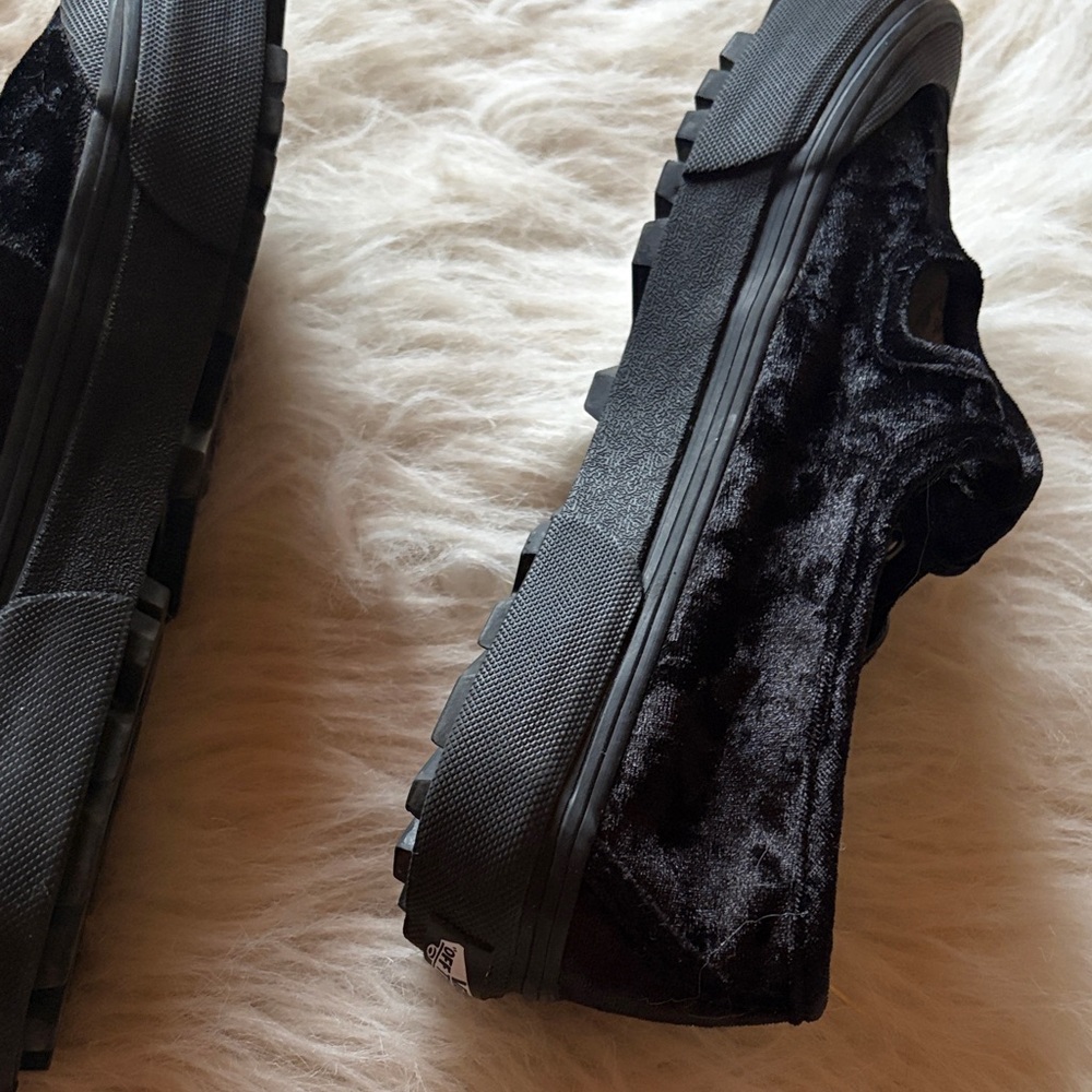 Vans 93 Mary Janes in velvet - Picture 8 of 11